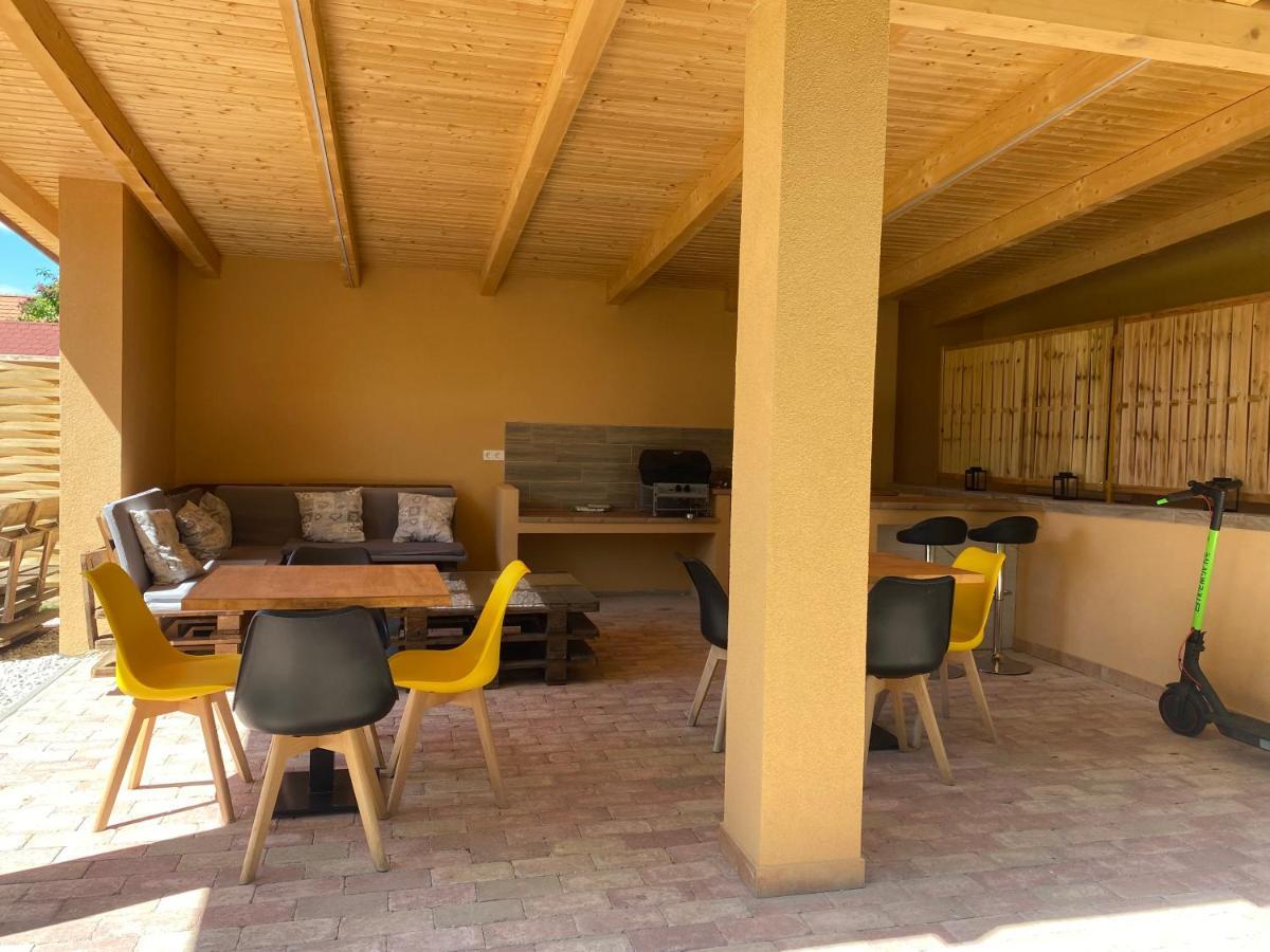 בלטונללה Judith Apartman Iii. מראה חיצוני תמונה